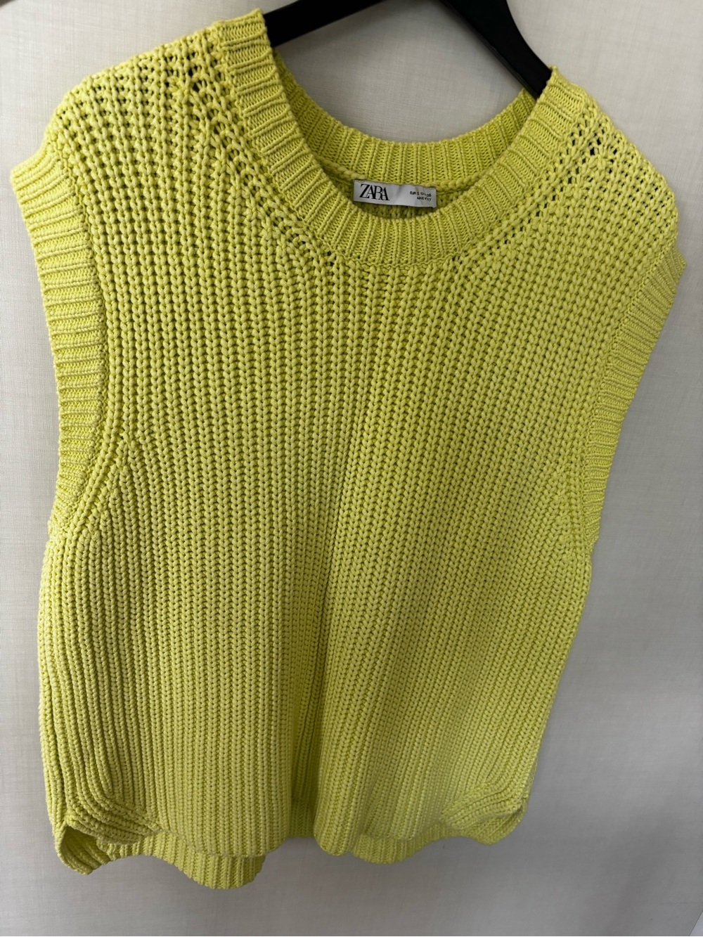 ZARA Lemon Yellow Sleeveless Knit Crewneck Sweater Vest